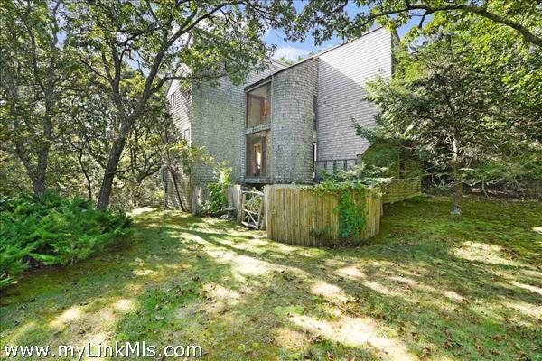 25 Fulling Mill Road, Chilmark