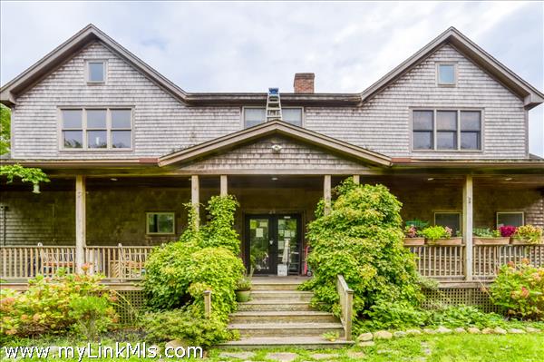 24 Cournoyer Road, West Tisbury
