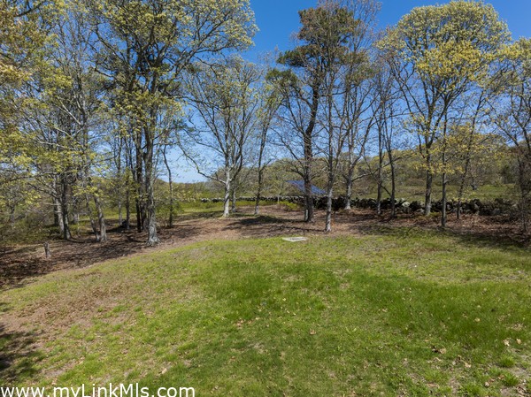 15 Menemsha Inn Road, Chilmark