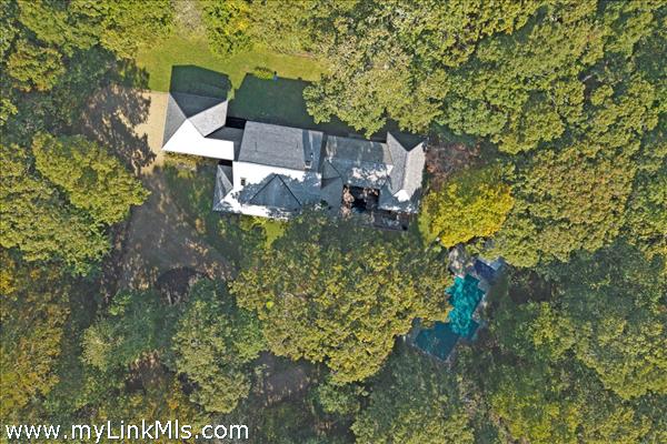 64 Christiantown Road, West Tisbury