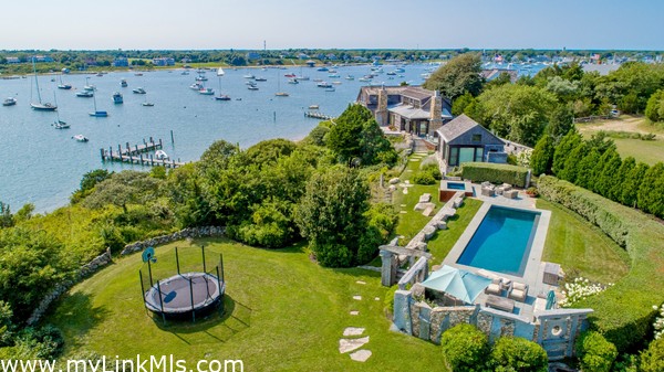12 Calebs Pond Lane, Edgartown
