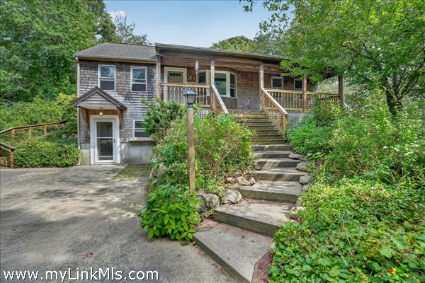 7 Fawndale Road, Vineyard Haven