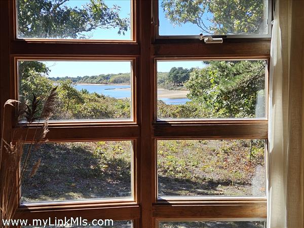 119 Old Thumb Point Road, West Tisbury
