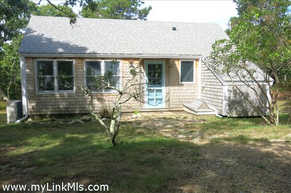 119 Old Thumb Point Road, West Tisbury