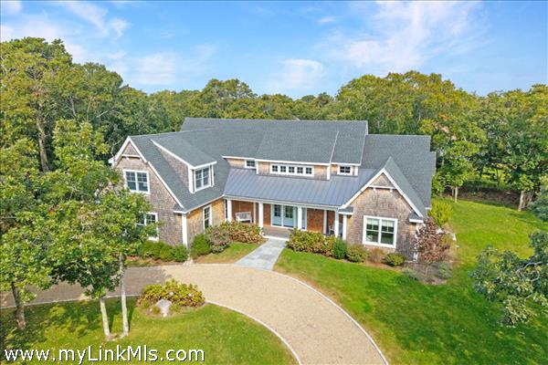 32 Marthas Road, Edgartown