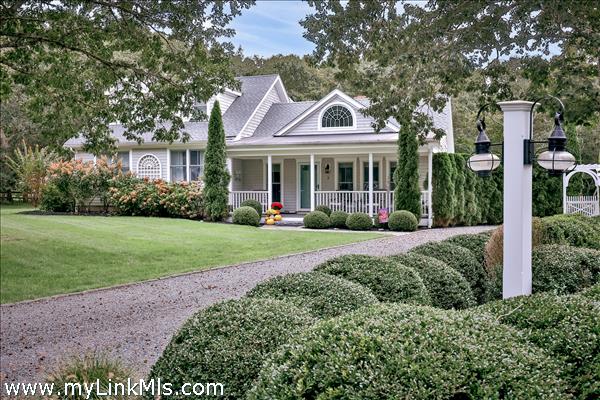 6 Hollow Way, Edgartown