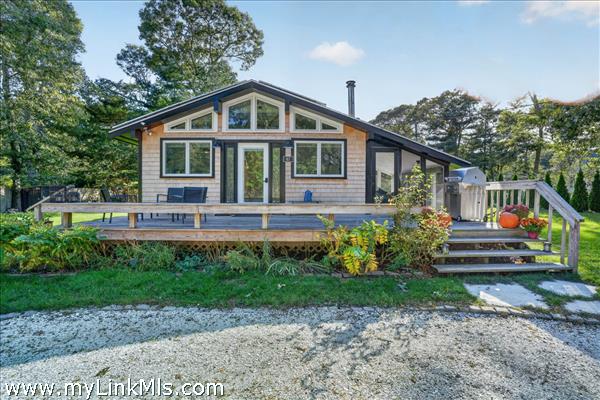 67 Lagoon Avenue, Vineyard Haven